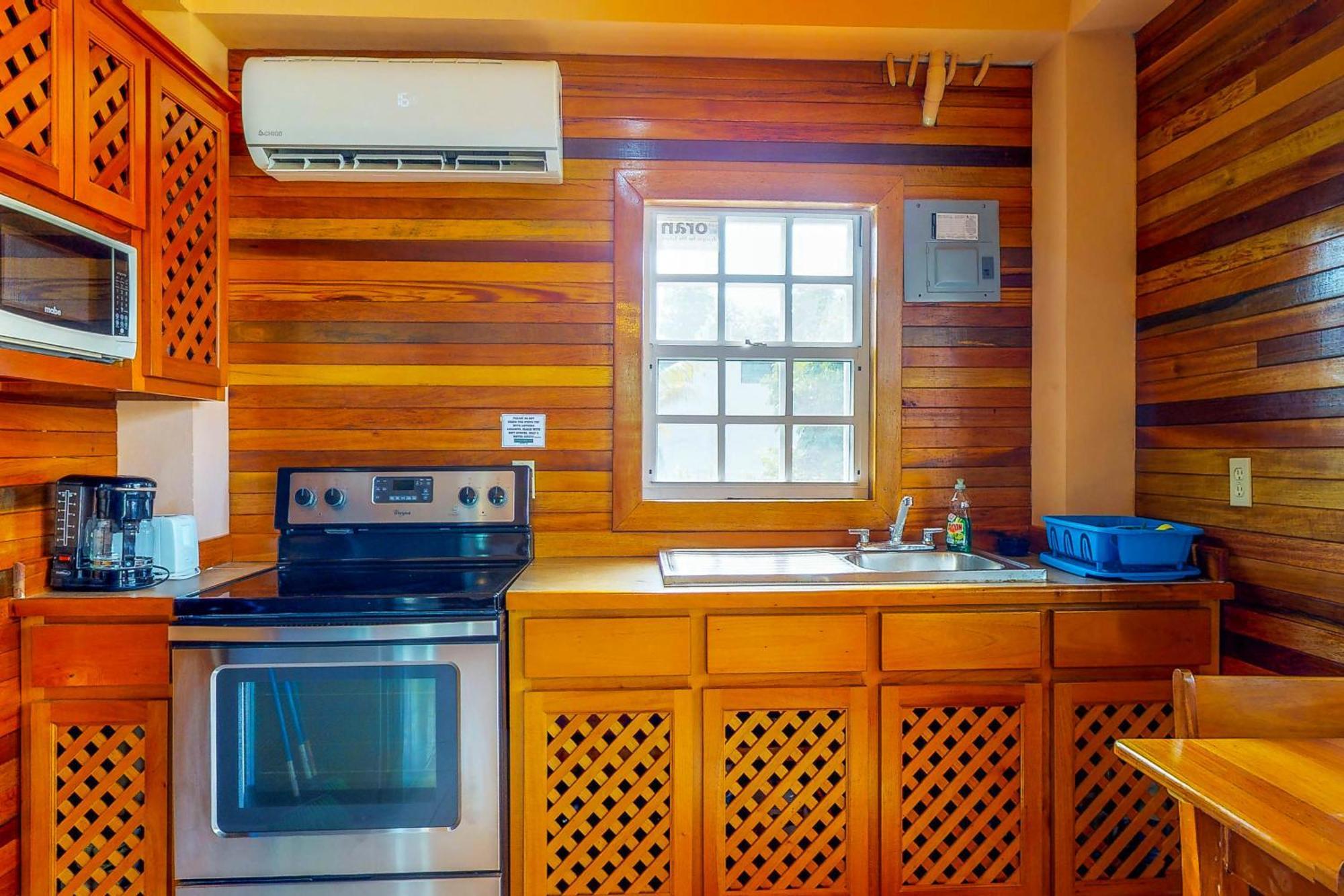 Roughrider Inn Caye Caulker Phòng bức ảnh