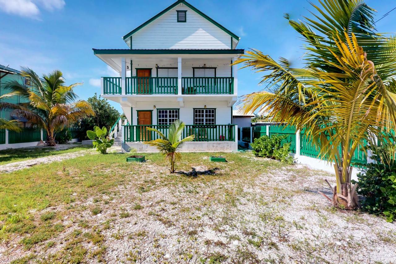 Roughrider Inn Caye Caulker Ngoại thất bức ảnh