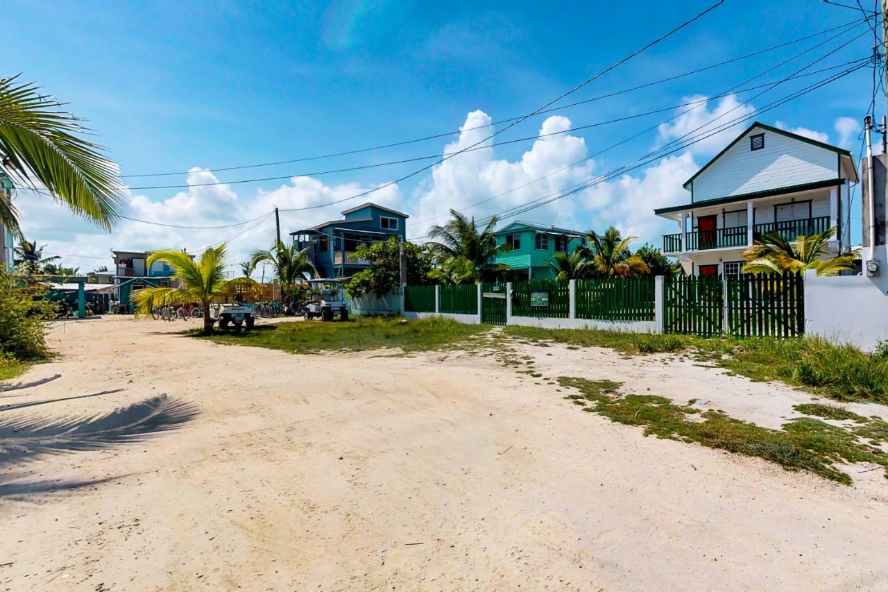 Roughrider Inn Caye Caulker Ngoại thất bức ảnh
