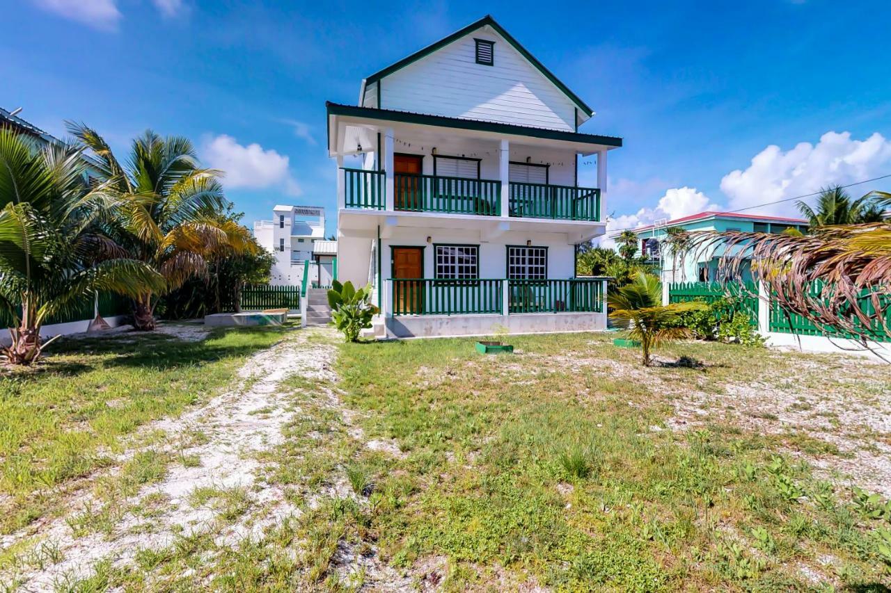Roughrider Inn Caye Caulker Ngoại thất bức ảnh