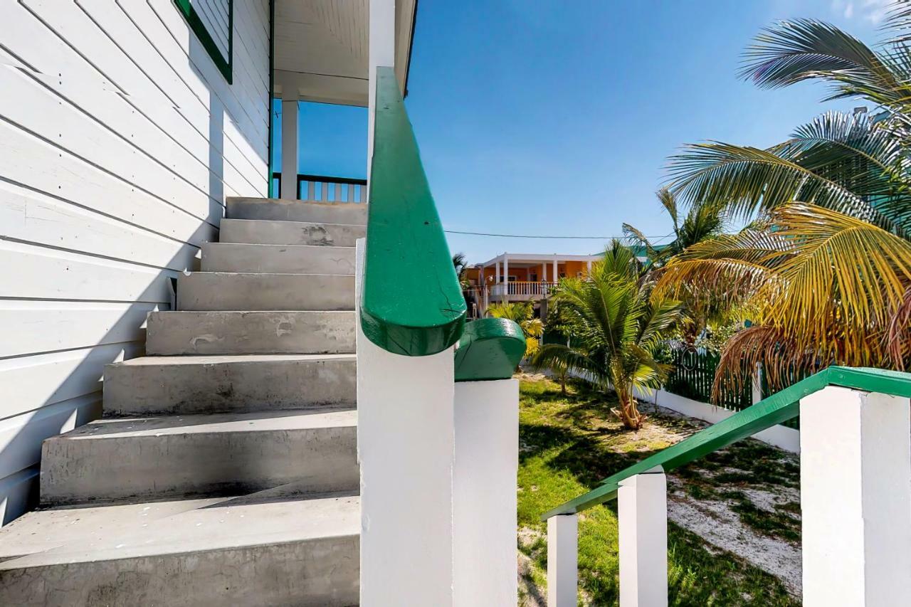 Roughrider Inn Caye Caulker Ngoại thất bức ảnh
